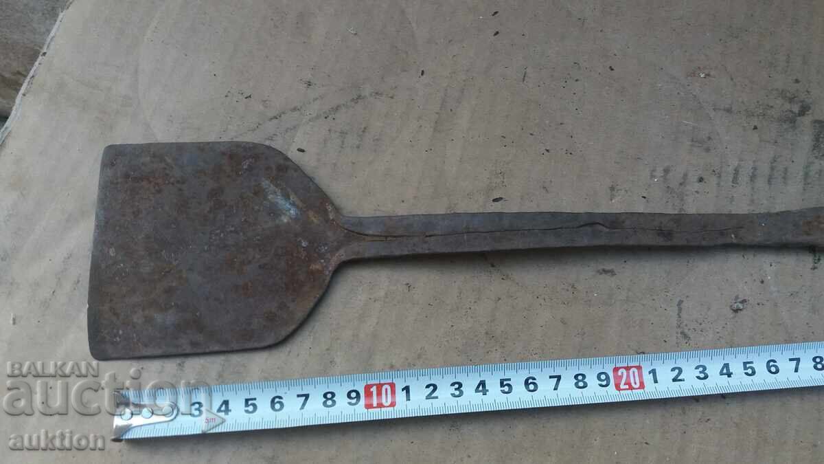 Auction  FORGED RENAISSANCE SCRATCH