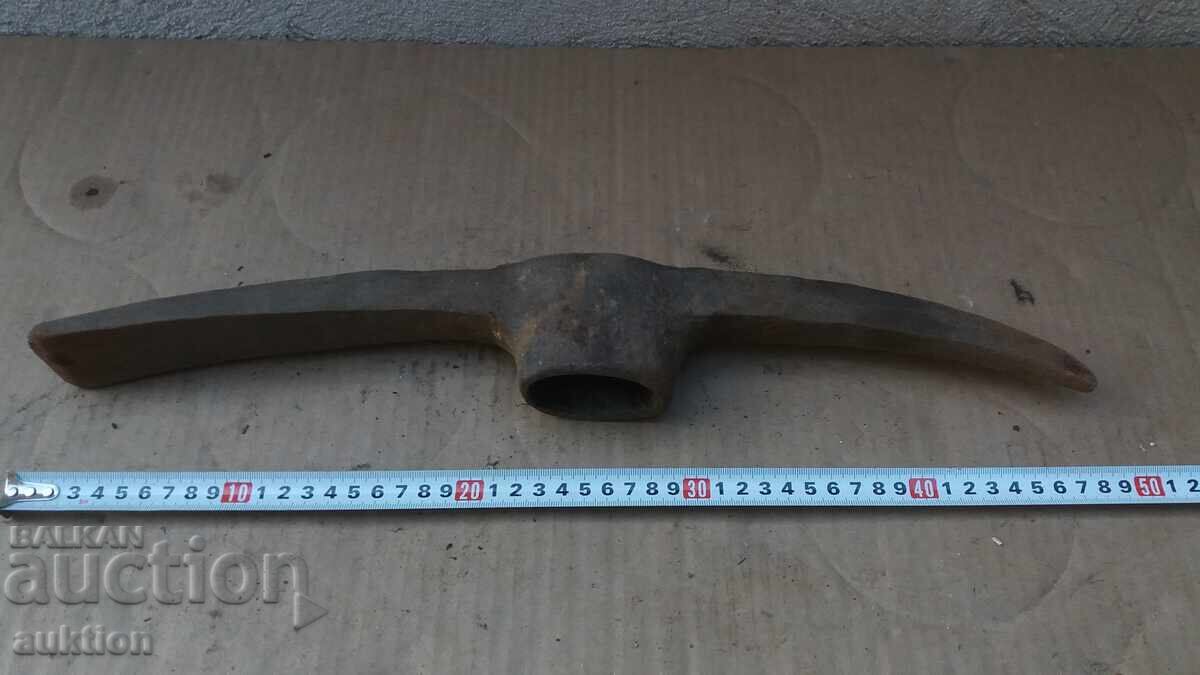 MASSIVE MILITARY PICKAXE WITH MARKINGS - 7 MASSIVE MILITARY PICKAXE WITH MARKINGS - 7
