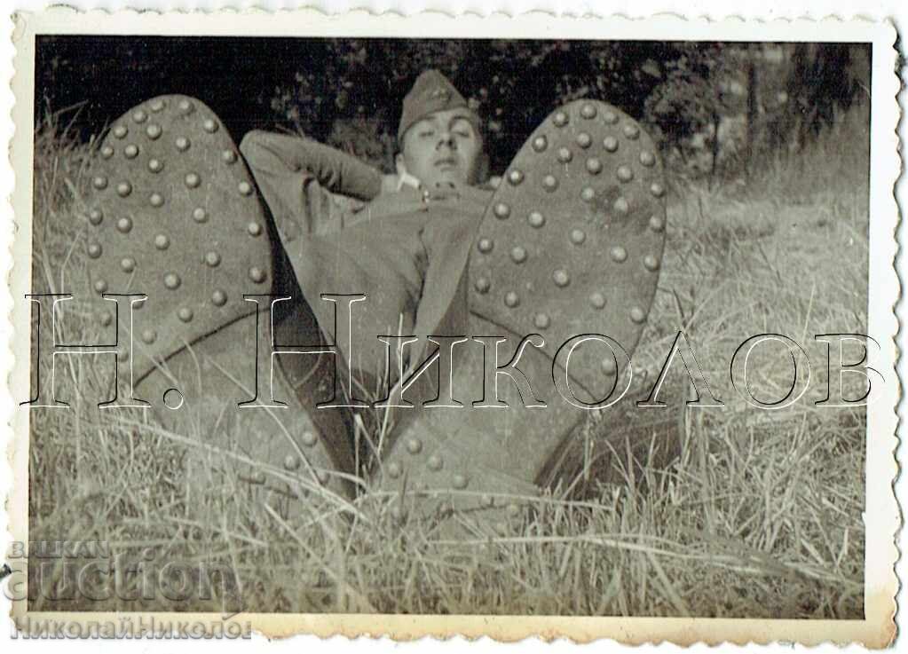 MICĂ POZĂ VECHE VIAȚĂ DE SOLDAT MILITAR E803