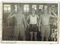 MICĂ POZĂ VECHE VIAȚĂ MILITARĂ DE SOLDAT E805