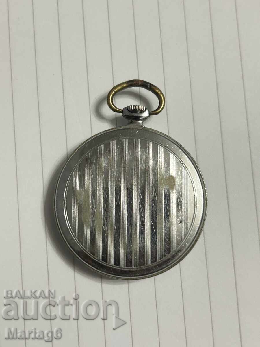 Джобен часовник Мълния работи! с цена € 0.01 | 0.02 лв.