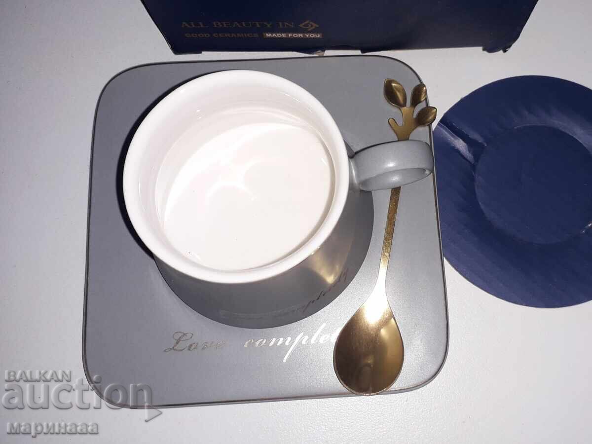 КОМПЛЕКТ ЗА КАФЕ '' LOVE COMPLETELY''. ПОРЦЕЛАН - 6