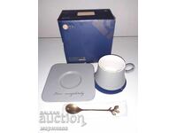 КОМПЛЕКТ ЗА КАФЕ '' LOVE COMPLETELY''. ПОРЦЕЛАН