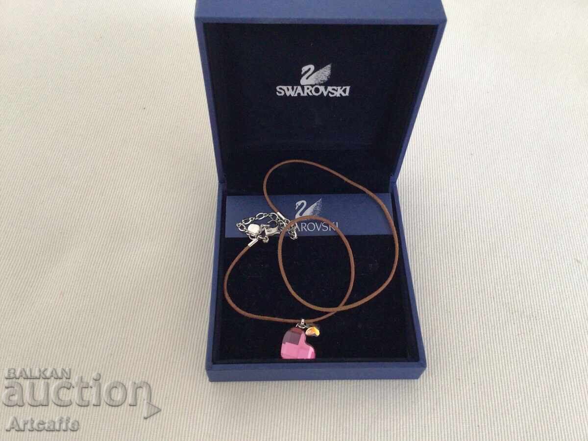 дамско колие Swarovski с нежен розов кристал с цена € 60.00 | 117.35 лв.