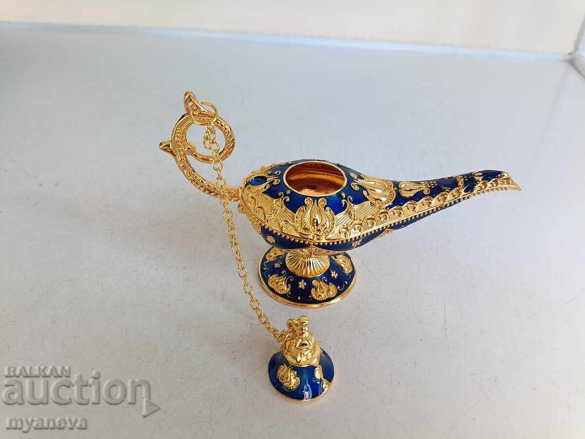 "Lampa lui Aladin" cu preț € 15.00 | 29.34 BGN