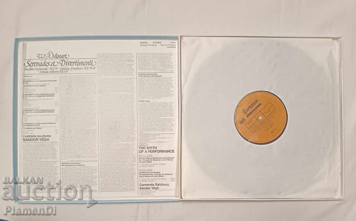 Licitație W. A. Mozart. Set de 3 discuri de vinil cu muzică clasică