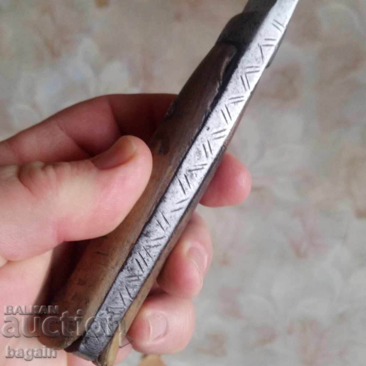 Доставка на Каракулак, овчарски нож, ятаган.