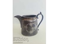 Антикварна викторианска посребрена каничка за мляко