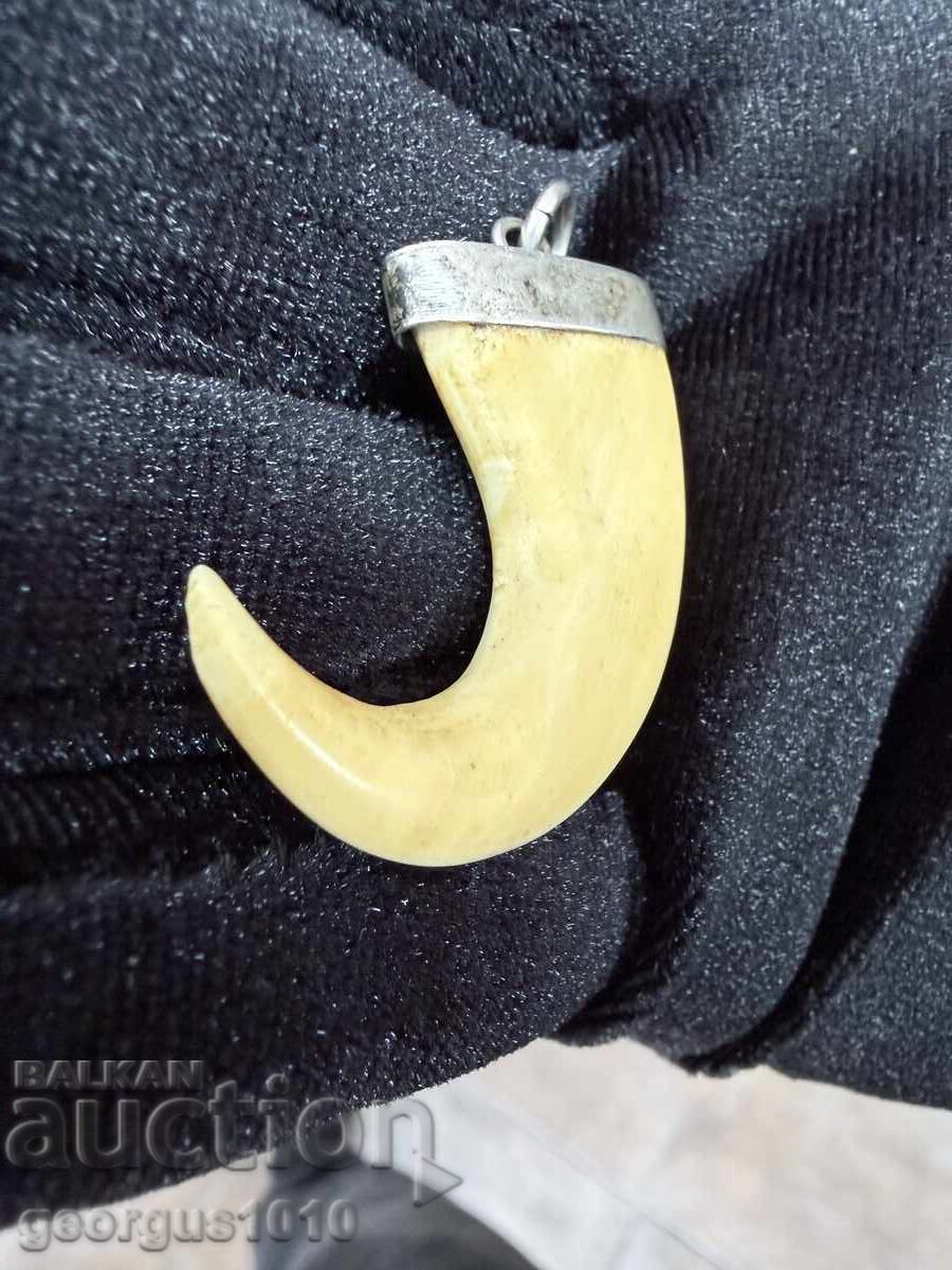 Violin made of bone with silver fittings No. 7834 with price € 25.00 | 48.90 BGN Violin made of bone with silver fittings No. 7834 with price € 25.00 | 48.90 BGN