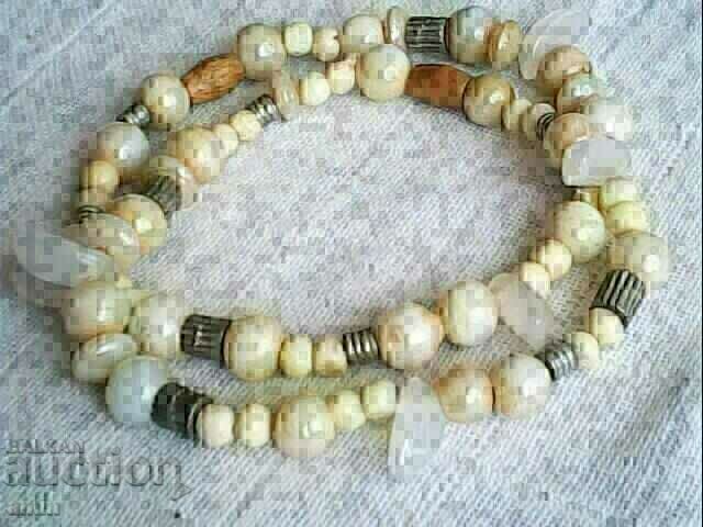 3 brățări frumoase din pietre naturale cu preț € 5.11 | 9.99 BGN