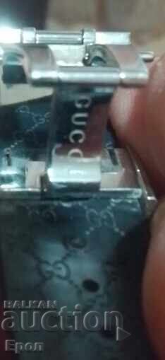 Χειροποίητο ψηφιακό ανδρικό ρολόι Gucci με τιμή € 100.00 | 195.58 BGN