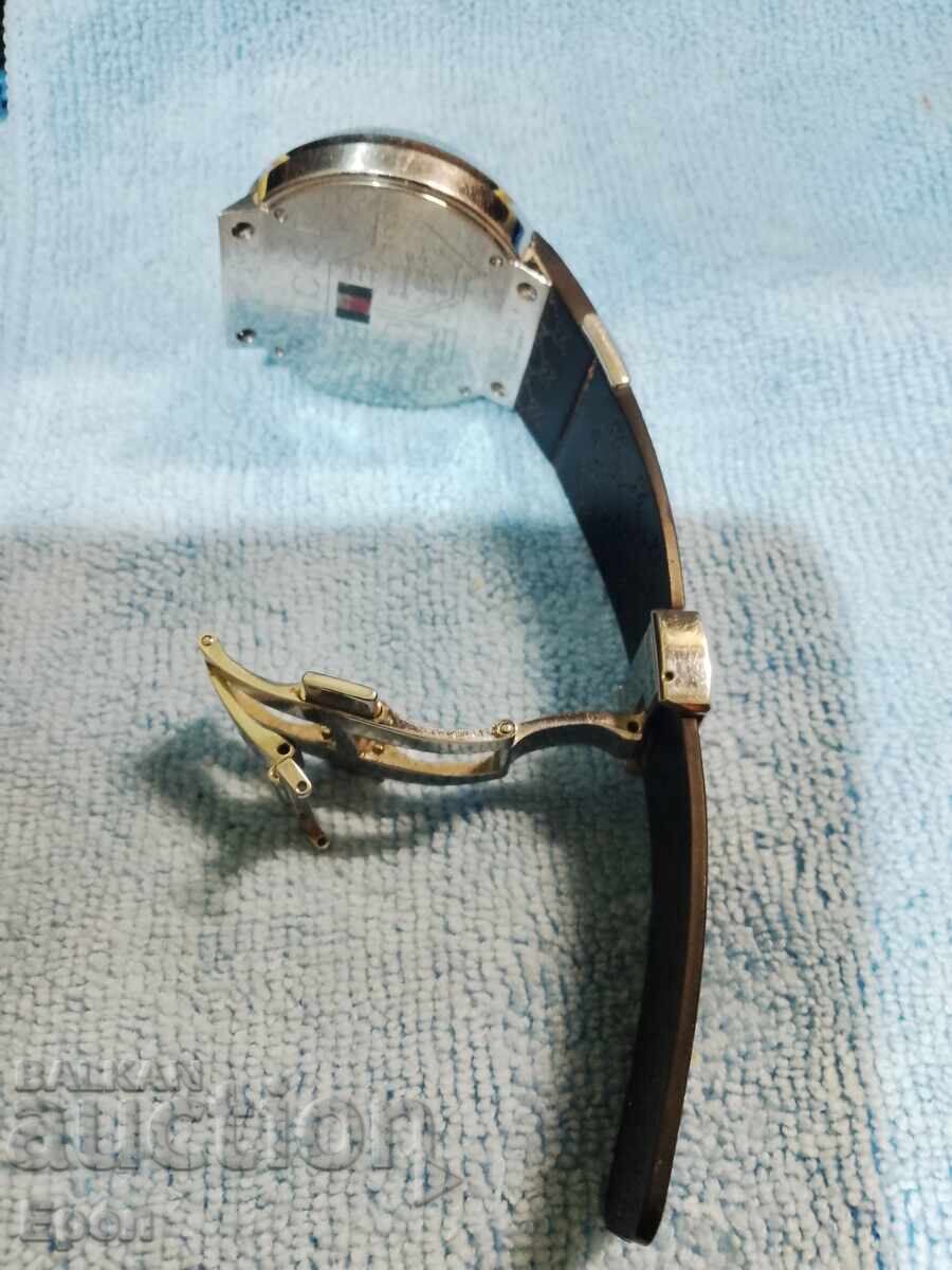 Δημοπρασία Χειροποίητο ψηφιακό ανδρικό ρολόι Gucci