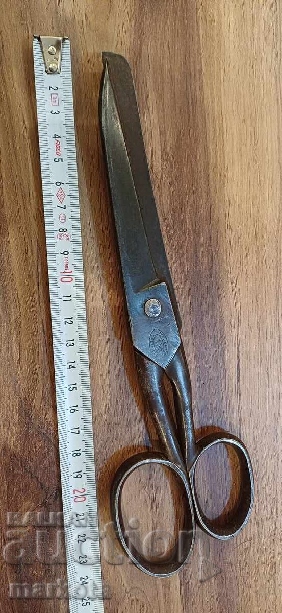 Παλιό ψαλίδι ραπτικής - ,,Sheffield" με τιμή € 20.00 | 39.12 BGN