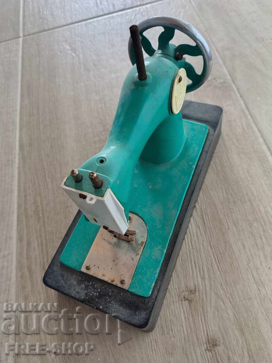 Licitație Mașină de cusut