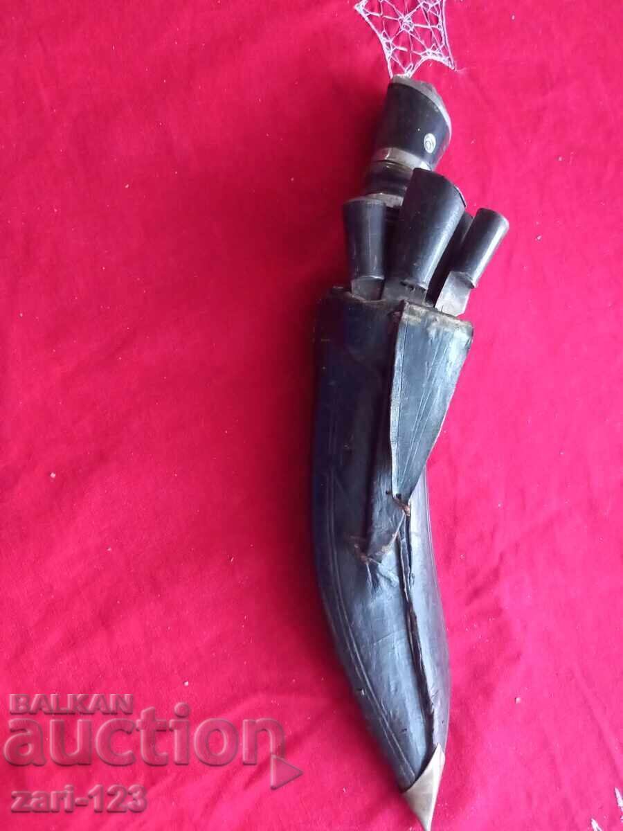 CUȚITE KUKRI