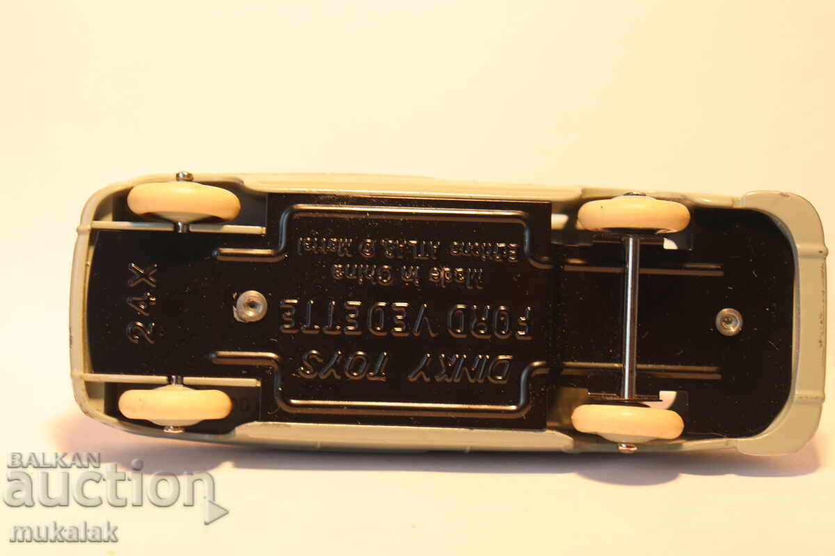 DINKY TOYS FORD VEDETTE MODEL COLIȚĂ - 7