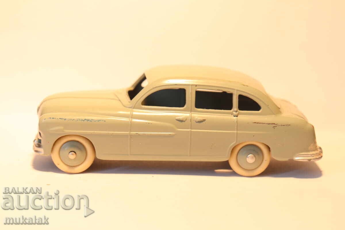 DINKY TOYS FORD VEDETTE MODEL COLIȚĂ