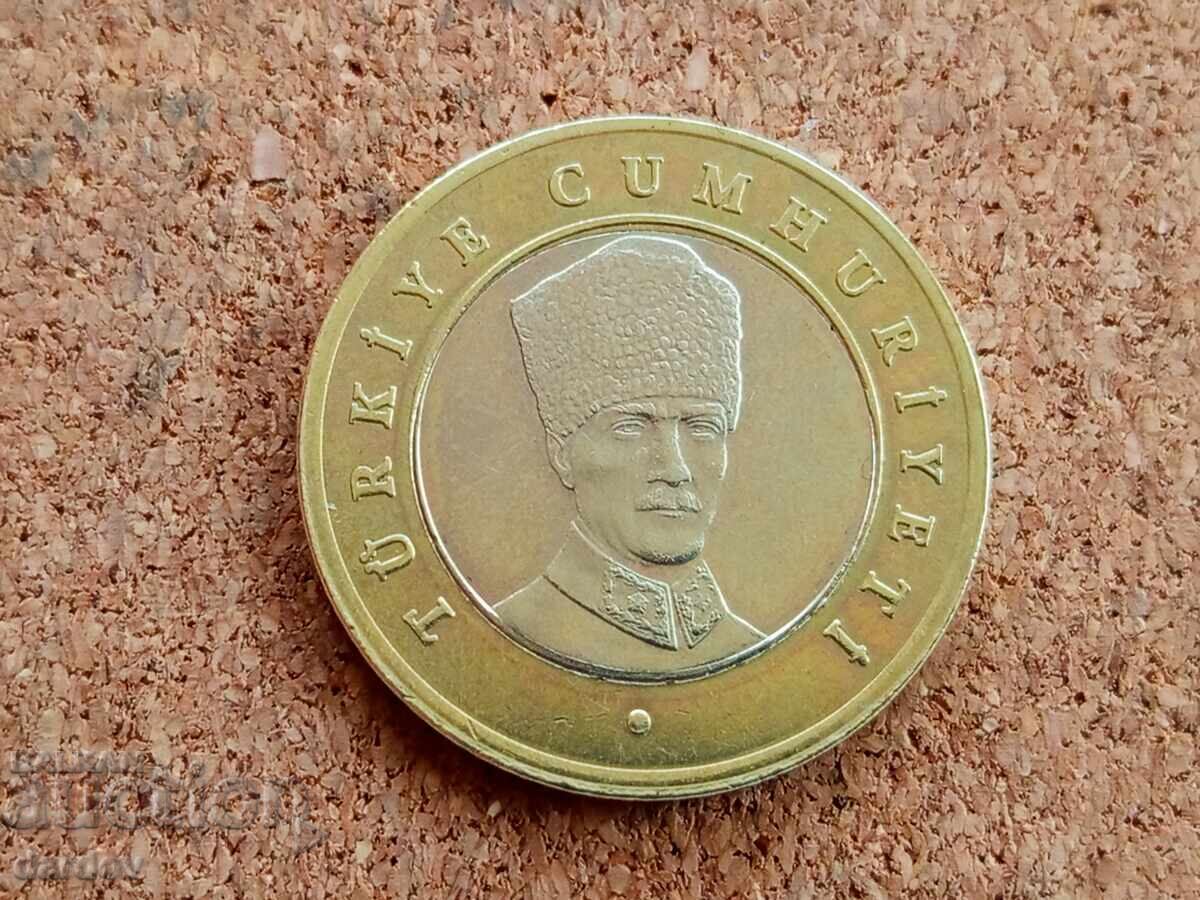 Turcia 5 lire, 2004 cu preț € 2.90 | 5.67 BGN