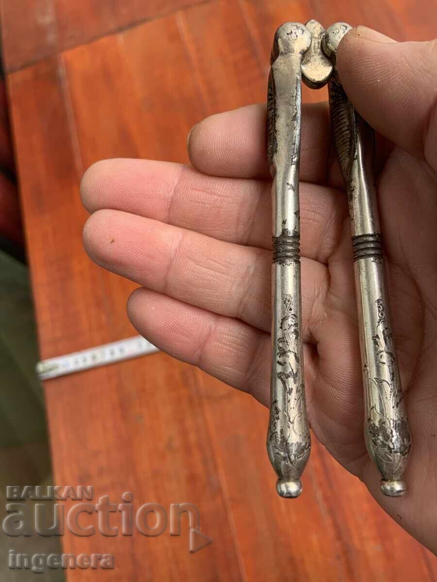 Доставка на ЛЕШНИКОТРОШАЧКА ПОСРЕБРЕНА ОРНАМЕНТИ СТАРА АНГЛИЯ-АНТИКА