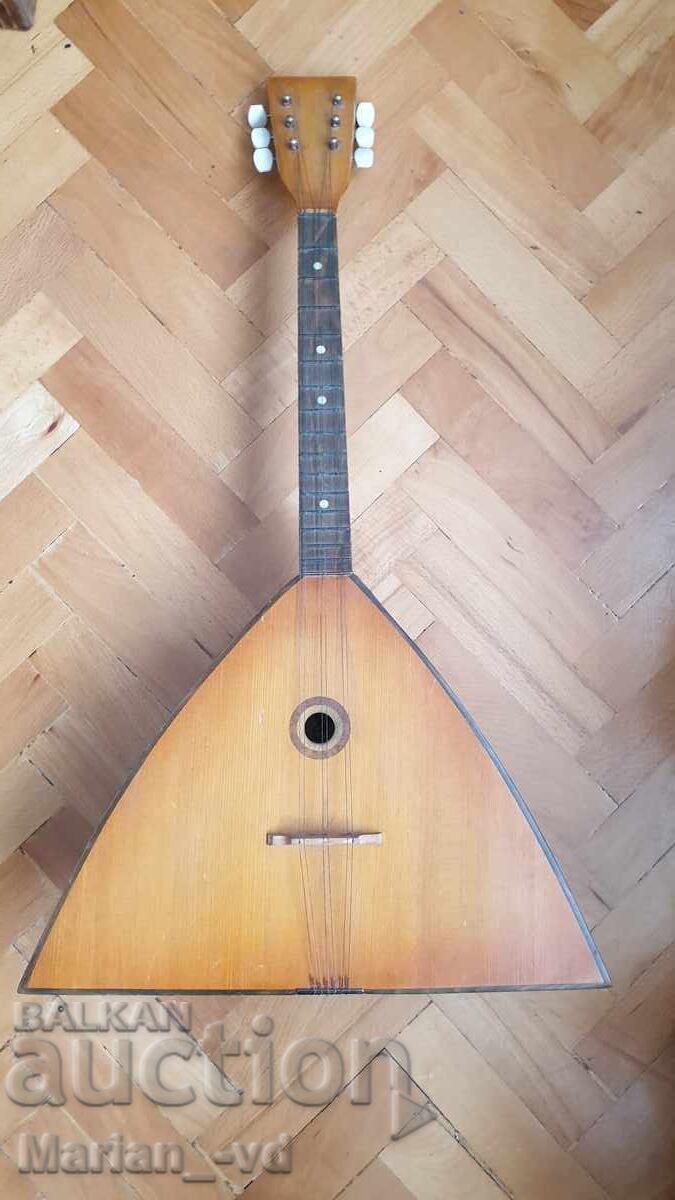 Έγχορδο μουσικό όργανο - Μπαλαλάικα με τιμή € 70.00 | 136.91 BGN