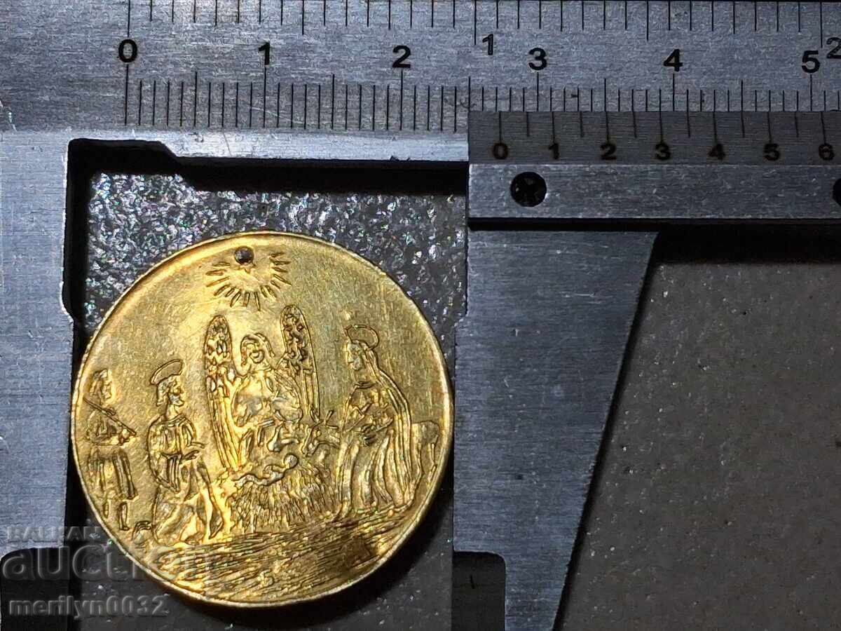 Livrarea Vechiă cruciuliță de botez aur 20 carate 2.26 grame Livrarea Vechiă cruciuliță de botez aur 20 carate 2.26 grame