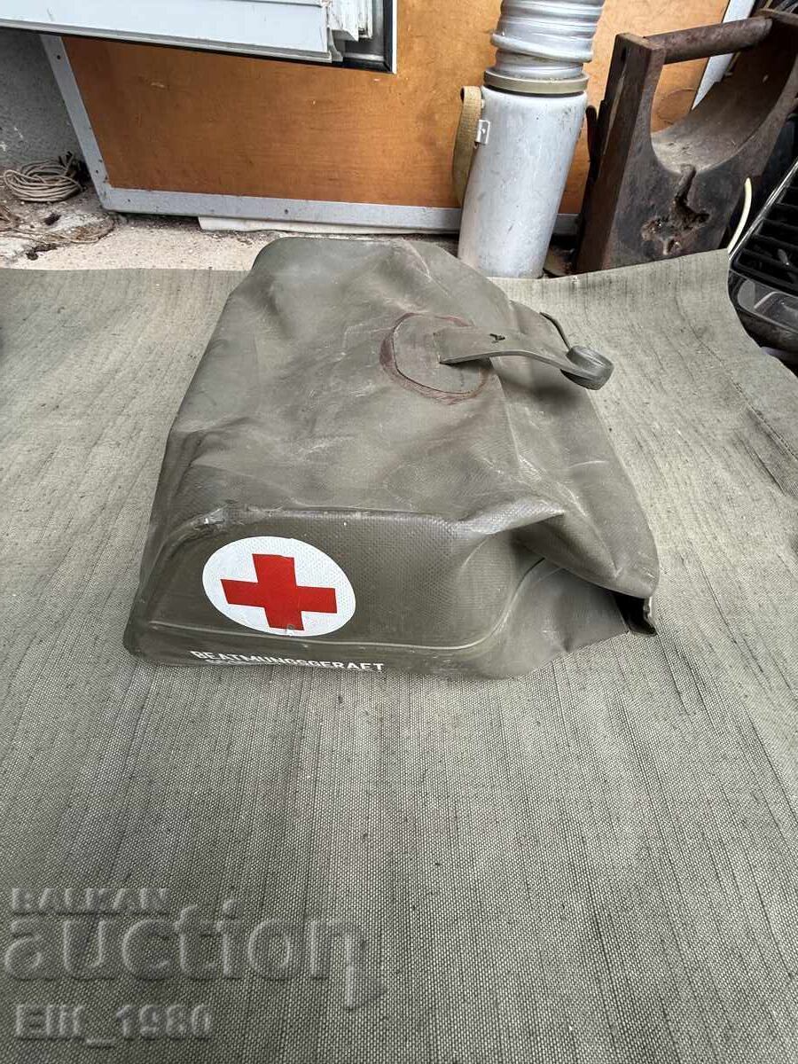 Licitație Trusă medicală militară germană Licitație Trusă medicală militară germană