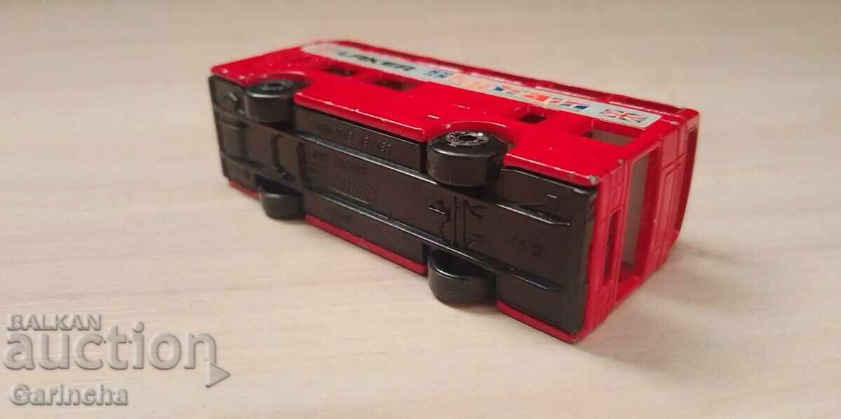 Livrarea Matchbox Anglia 1/64