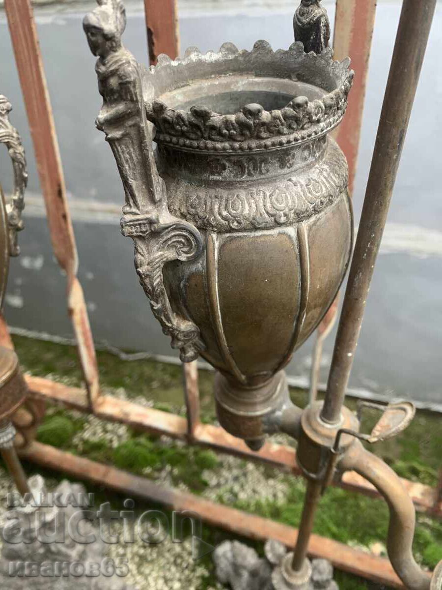 Λάμπες σχεδιασμένες για κραμβέλαιο, με χυτοσιδερένια βάση με τιμή € 178.95 | 350.00 BGN