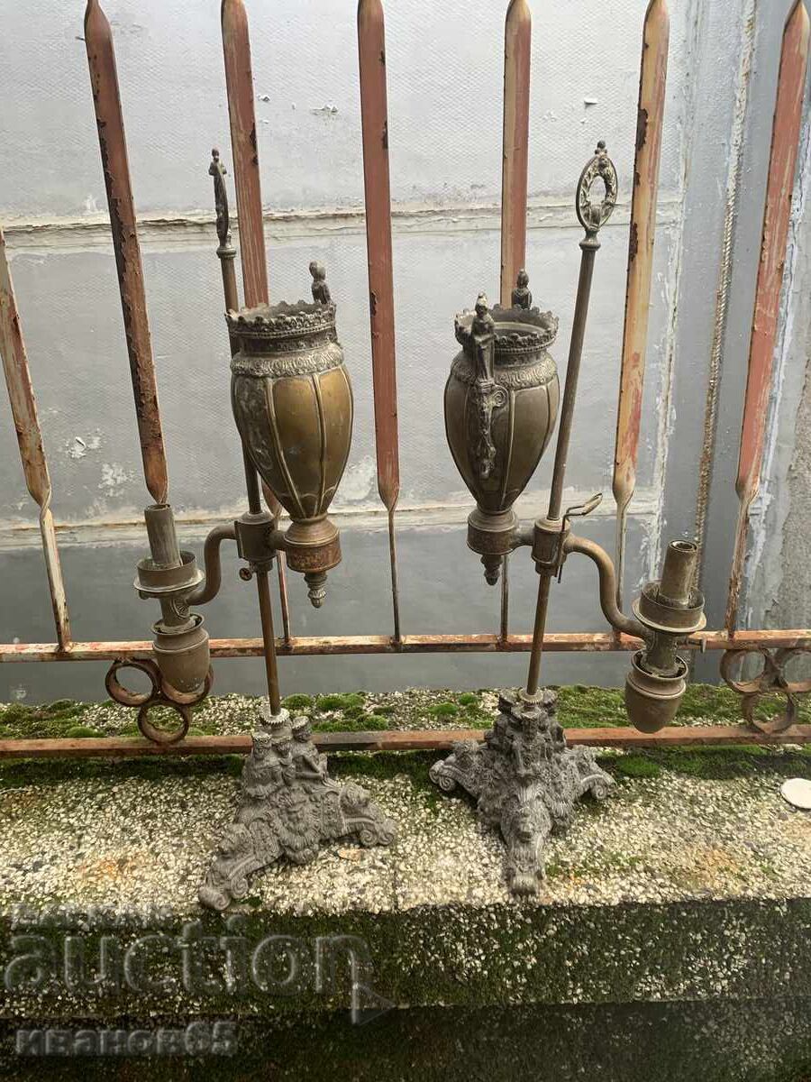 Λάμπες σχεδιασμένες για κραμβέλαιο, με χυτοσιδερένια βάση