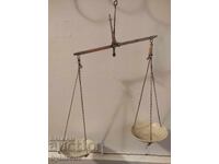 Αρχαία φαρμακευτική ζυγαριά