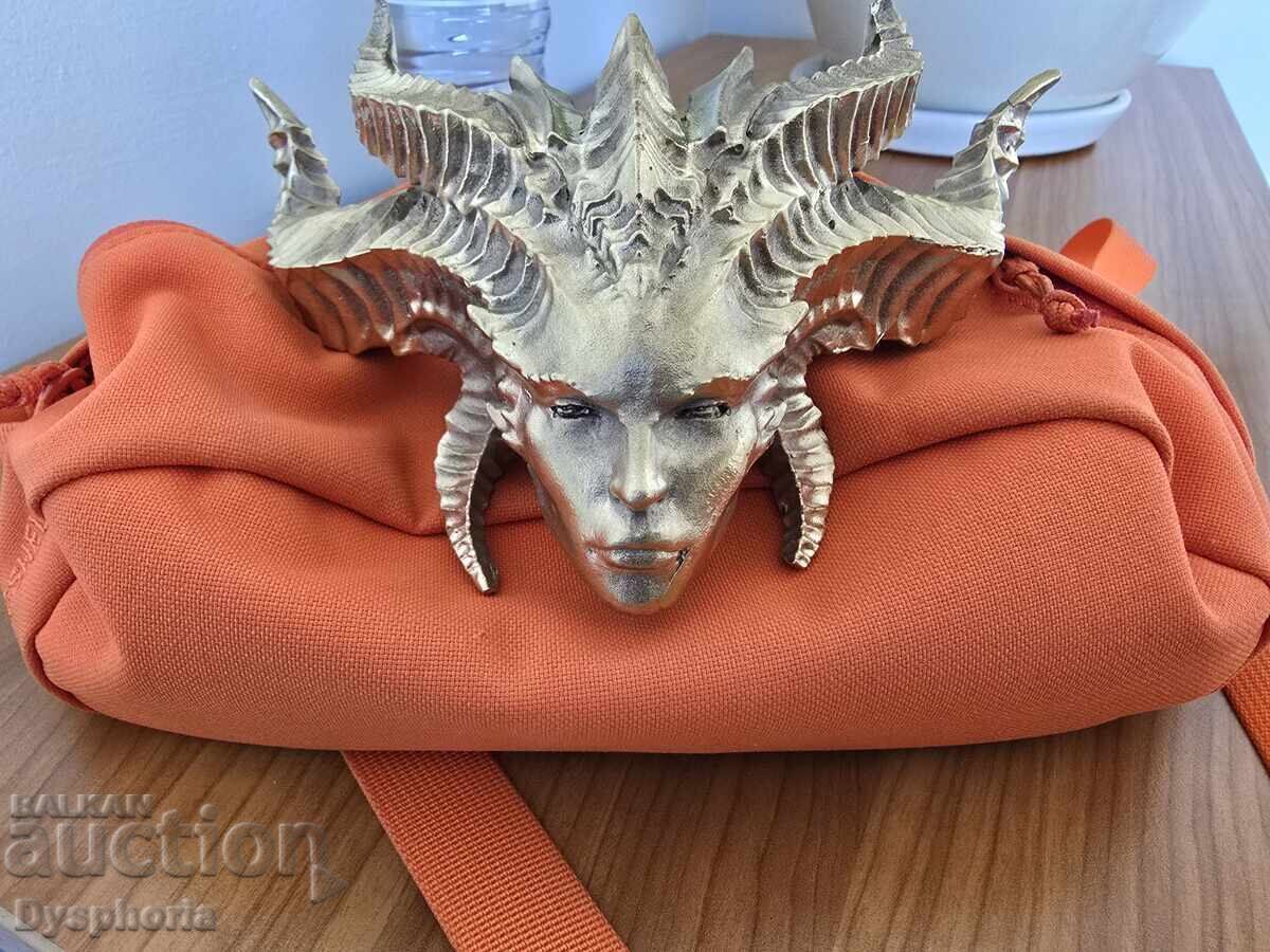 Elegantă replică a eroinei Lilith - 7