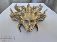 Μεταλλική φιγούρα