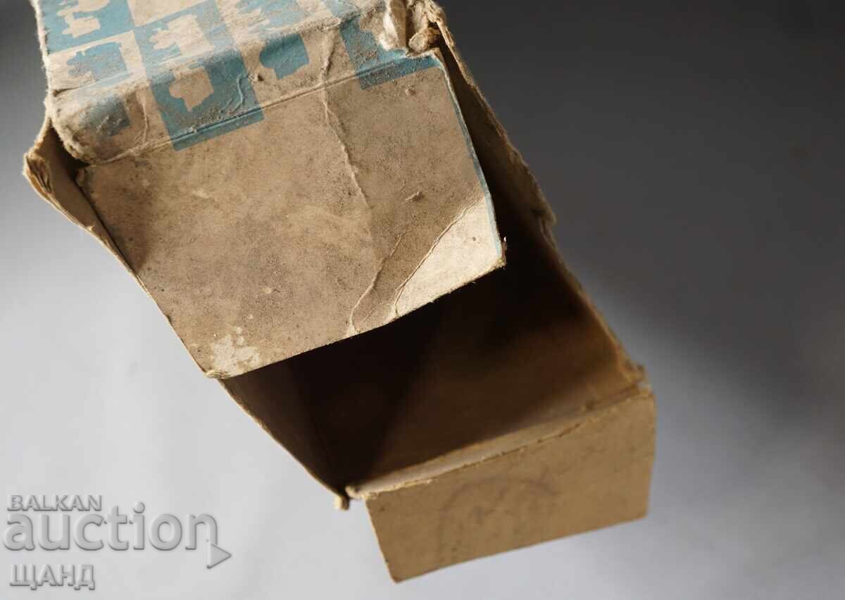 Livrarea Cutie pentru jucărie veche germană model camion cisternă Livrarea Cutie pentru jucărie veche germană model camion cisternă