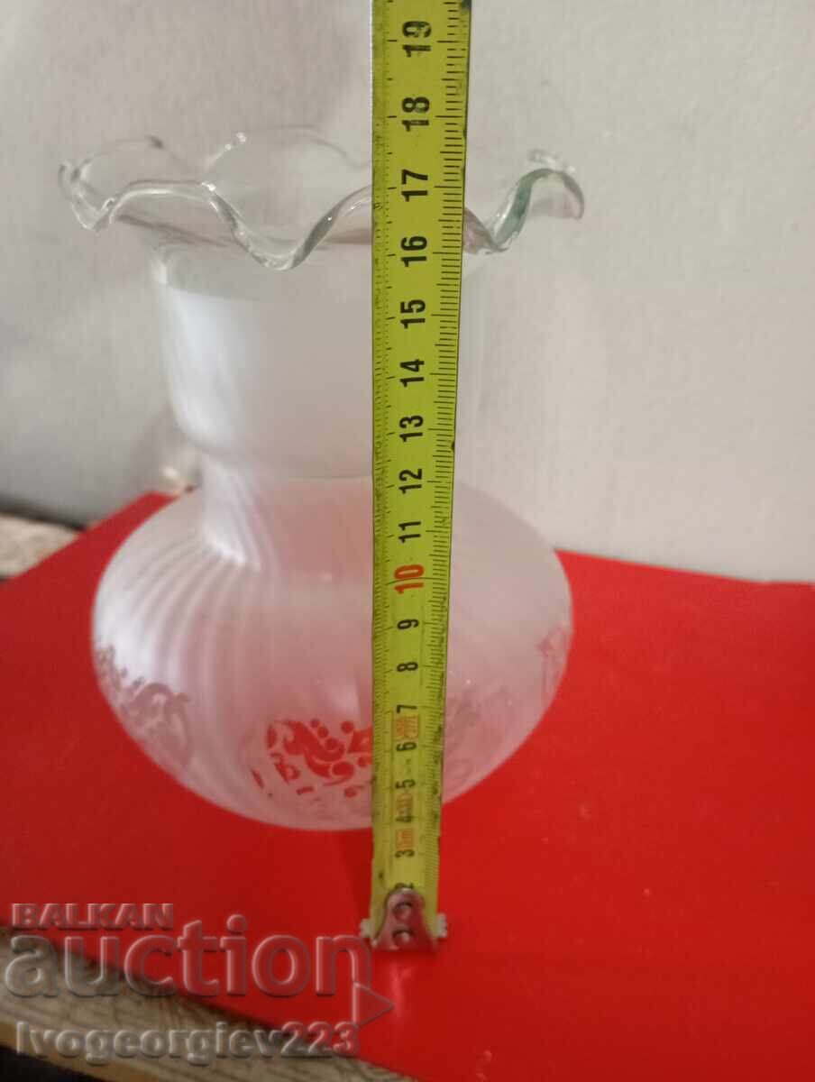 Δημοπρασία Δύο αμπαζούρ για λάμπα, πολυέλαιος σε στυλ αρτ ντεκό