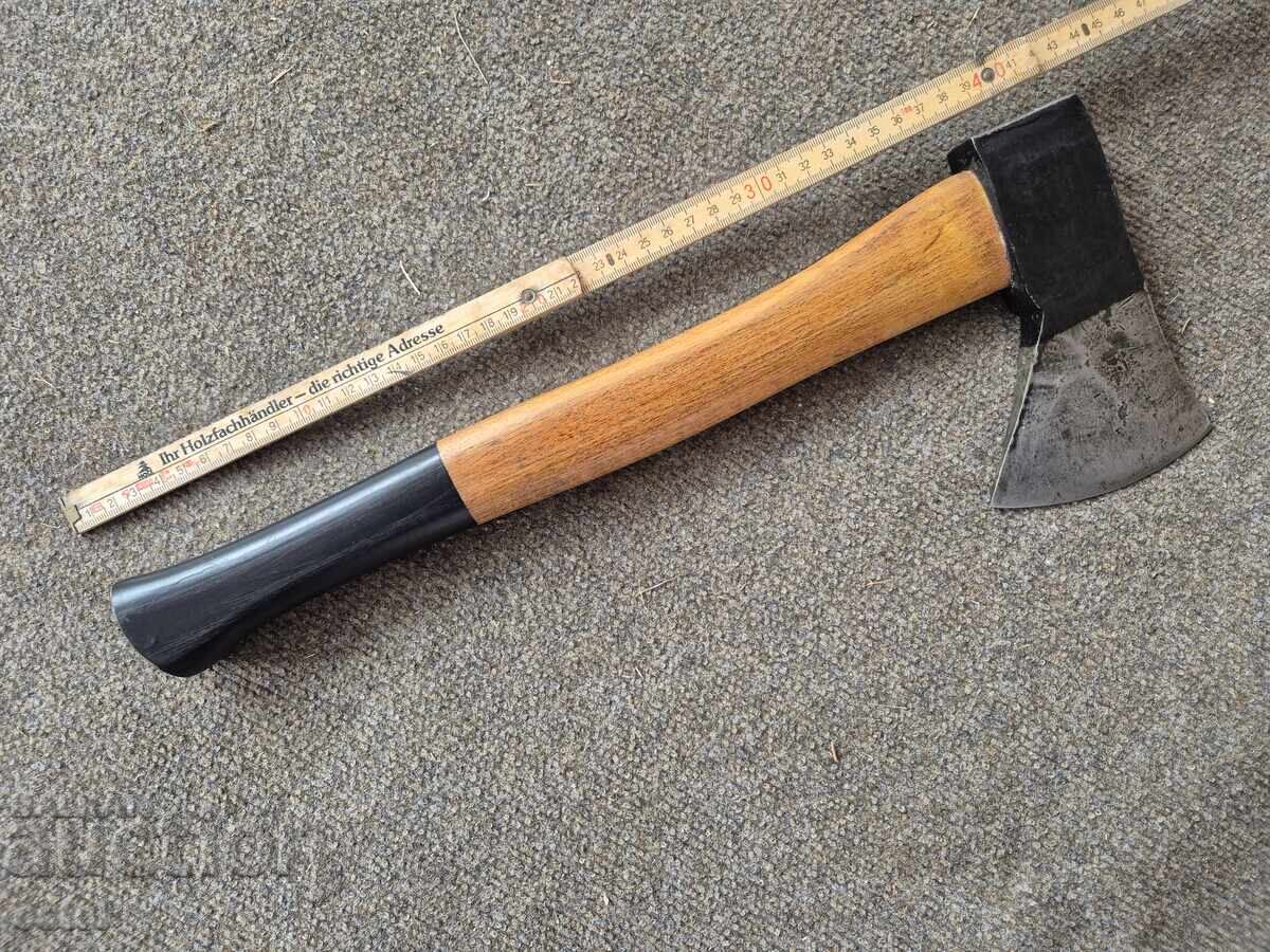 Горска брадва “J.Wiebelhaus“ 0.800кг - W. Germany с цена € 45.00 | 88.01 лв.