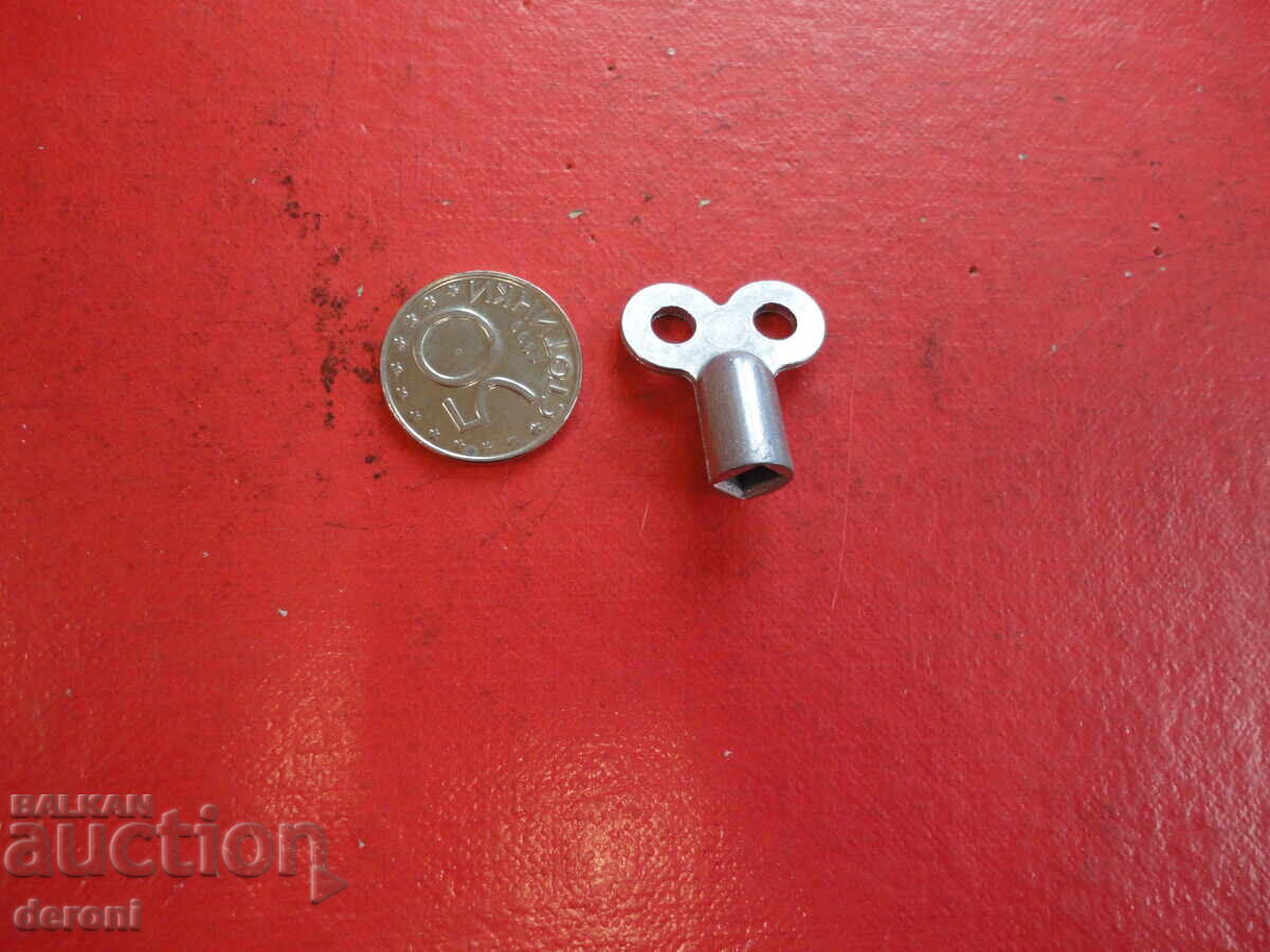 Ключ ключе за часовник 1