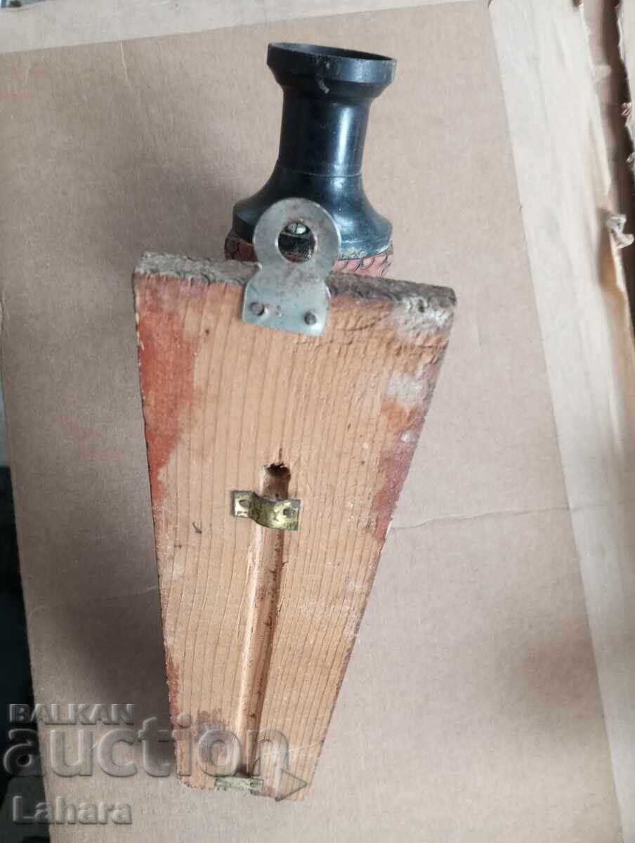 Lampă veche, lucrată manual din lemn - 6