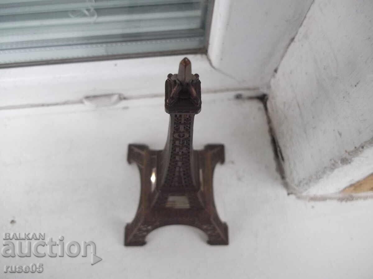 Μεταλλικός Πύργος του Άιφελ με φως που λειτουργεί - 5 Μεταλλικός Πύργος του Άιφελ με φως που λειτουργεί - 5