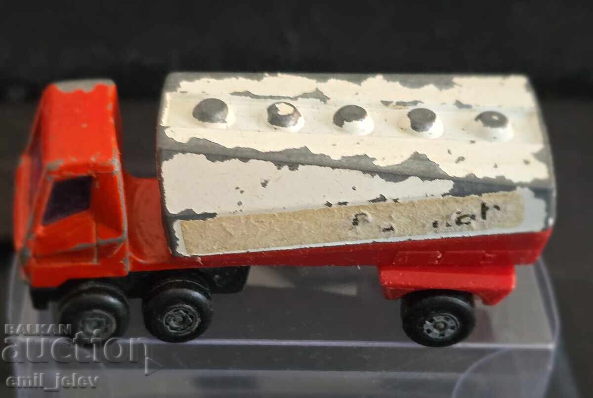 LESNEY MATCHBOX superfast-63B Freeway Gas Tanker 1973 год. - 5