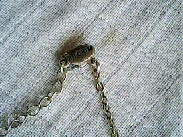 Livrarea Colier frumos cu cristale Swarovski de la firma Dani N