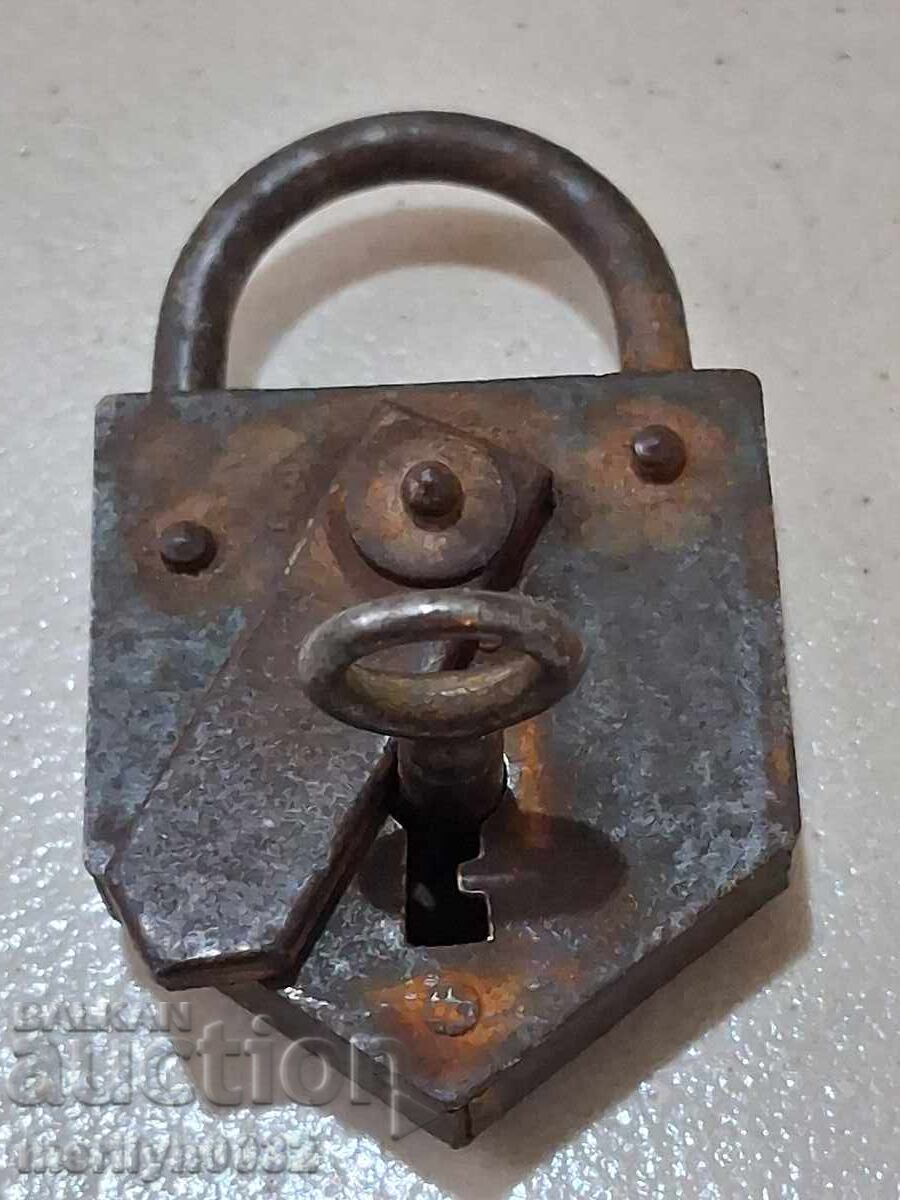Old German padlock with key, padlock, latch, suitcase with price € 33.50 | 65.52 BGN