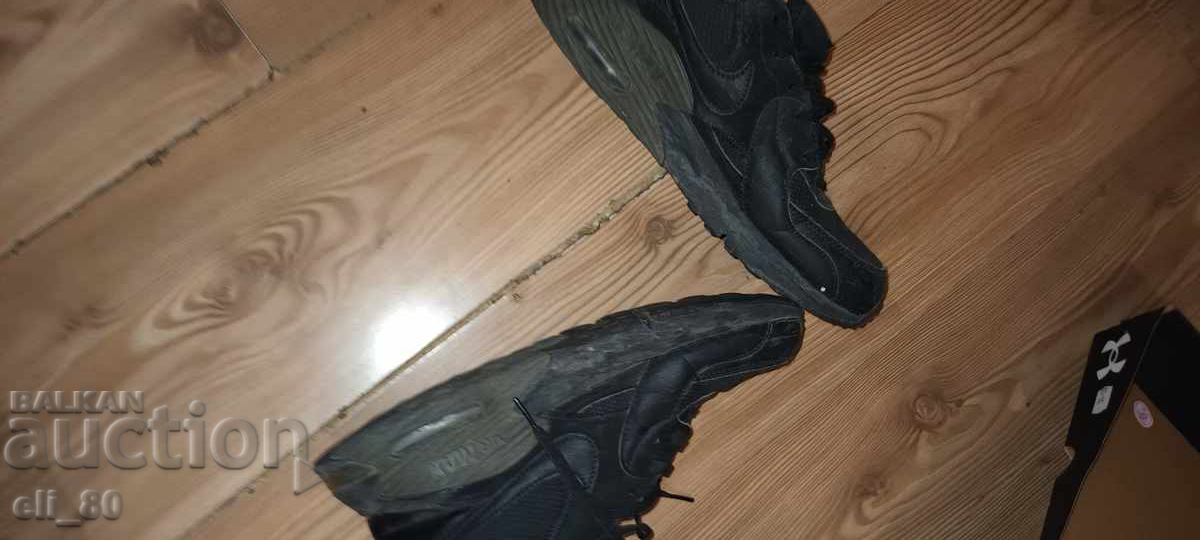 Παράδοση Γνήσια παπούτσια Nike, πάτος 27