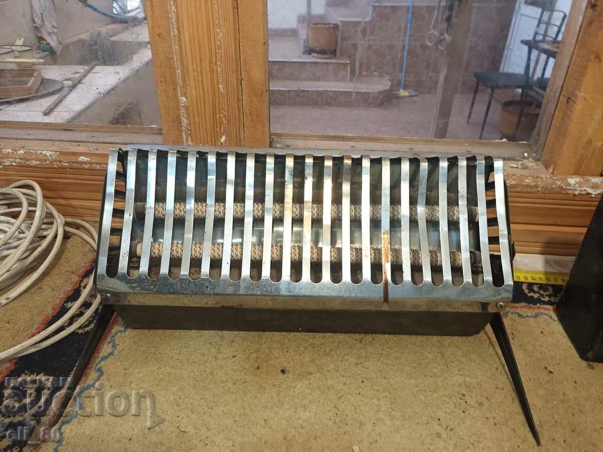 Παλιά ρετρό ηλεκτρική κουζίνα με δύο αντιστάσεις