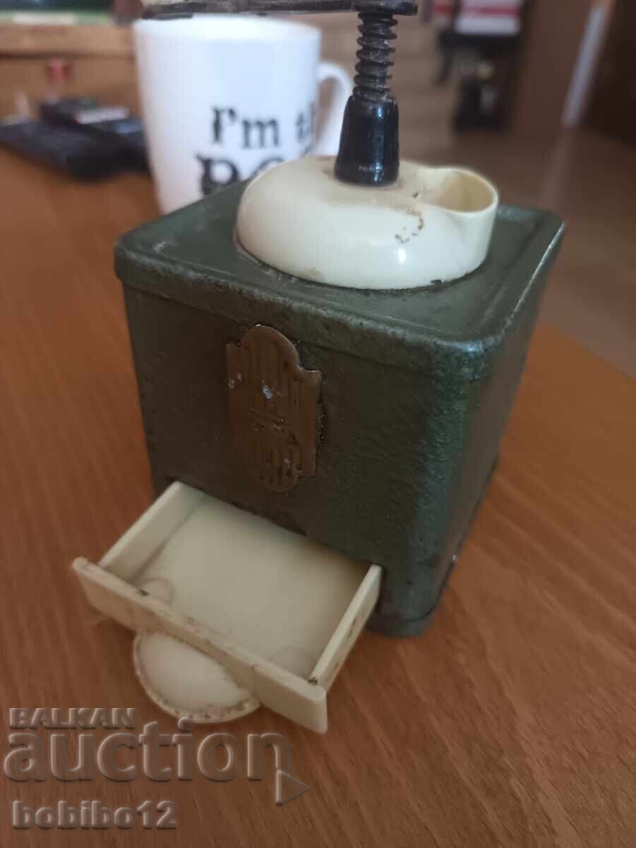 Licitație I.I.L RESITA MOARA METALICĂ RETRO