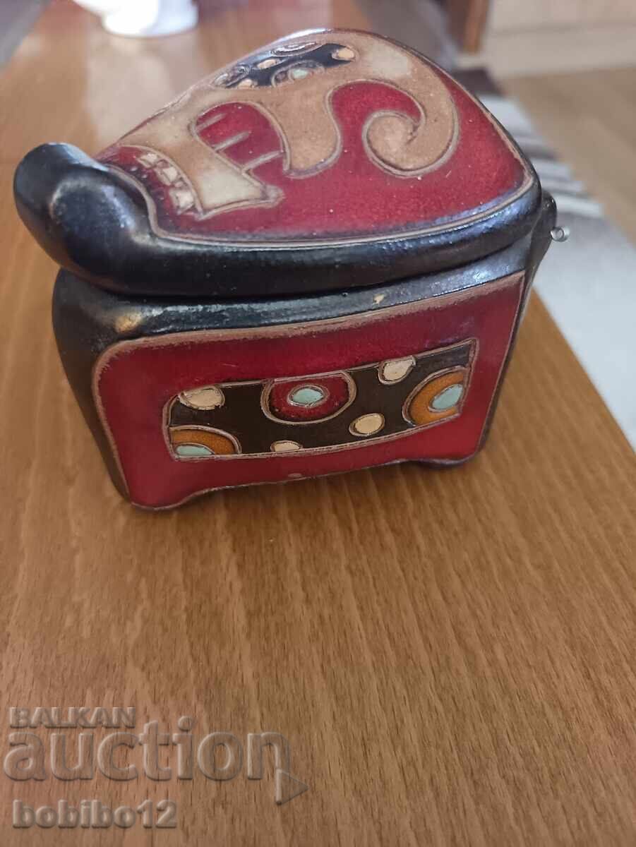 Cutie unică pentru bijuterii/Handmade/Gappa cu preț € 20.00 | 39.12 BGN