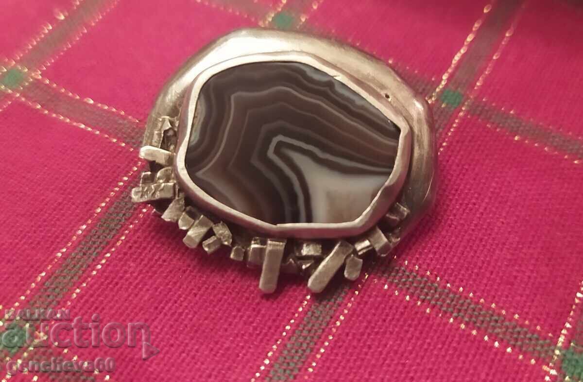 Broșă antică din argint cu agat natural cu preț € 30.00 | 58.67 BGN