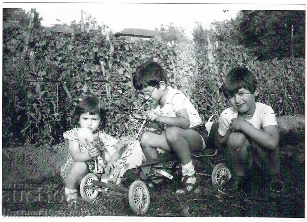 MARE FOTOGRAFIE ARTISTICĂ COPII SE JOACĂ ART FOTOGRAFIE E826 MARE FOTOGRAFIE ARTISTICĂ COPII SE JOACĂ ART FOTOGRAFIE E826