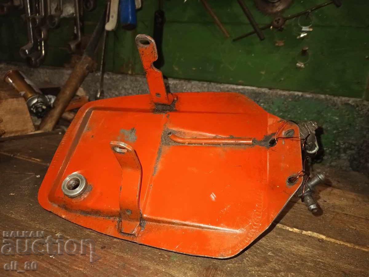 Παράδοση Μικρό δοχείο καυσίμων με βρυσάκι 2 λίτρα