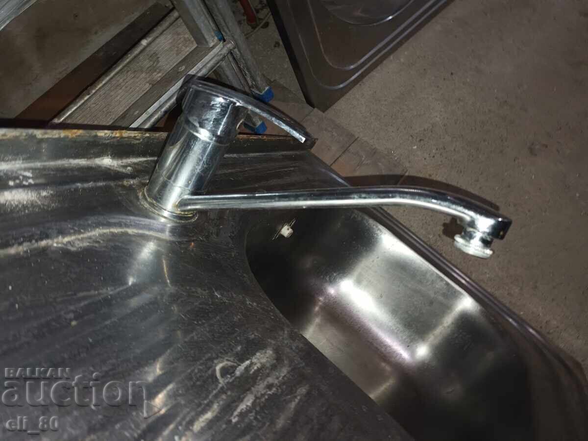 Παράδοση Νιπτήρας χρωμίου Σιλίστρα 1 μέτρο επί 60 εκ