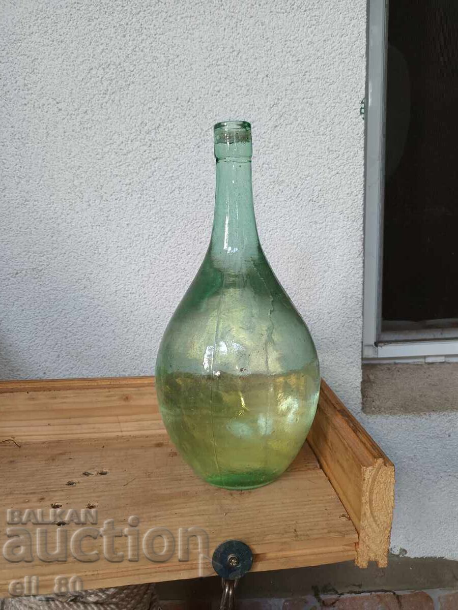 Παλιό μικρό νταμιτζάνα 2 λίτρων